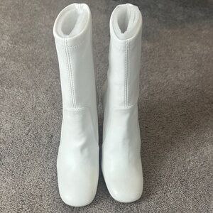 Stuart Weitzman White Heeled Boots